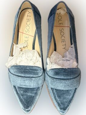 Sole Society Edie Women’s Cloud Blue Velvet Pointed-Toe Loafers | Sz 9
